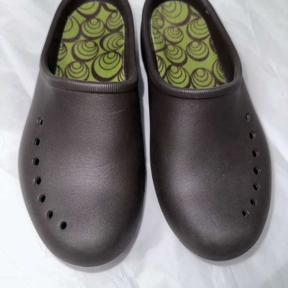 CROCS Shoes - Crocs Tully Women’s Size 6